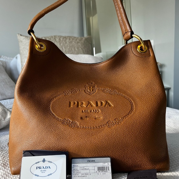 Prada Sholder Bag - Never used! - Picture 4 of 10